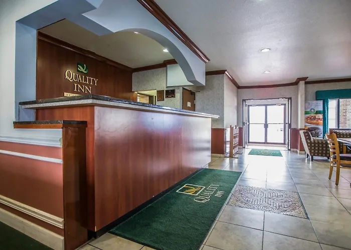 Inn Quality Near Starved Rock State Park Peru