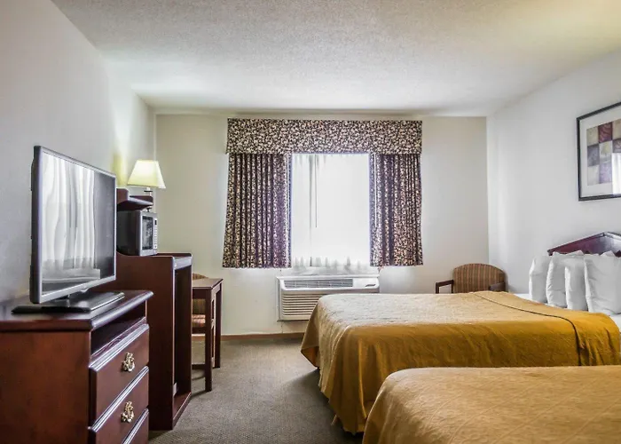 Inn Quality Near Starved Rock State Park 4*