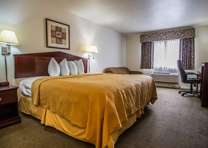Inn Quality Near Starved Rock State Park 4*