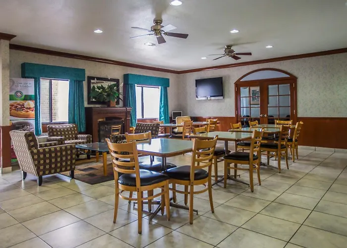 Quality Near Starved Rock State Park 4*