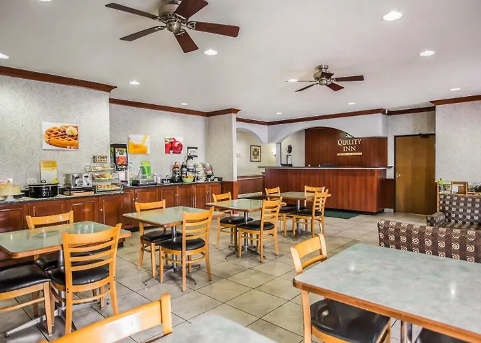 Quality Near Starved Rock State Park Inn Peru