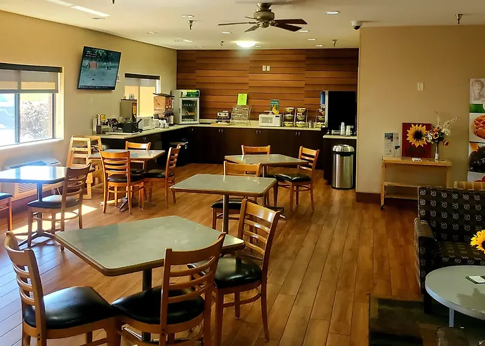 Inn Quality Near Starved Rock State Park 4*