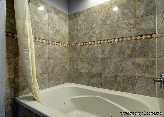 Quality Near Starved Rock State Park Inn 4*