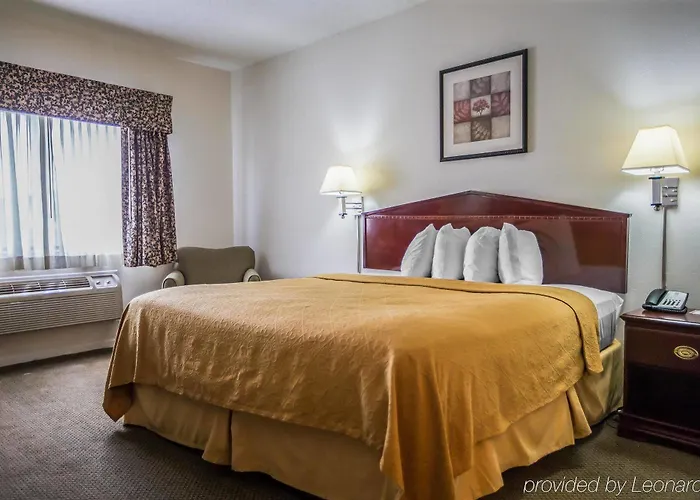 Inn Quality Near Starved Rock State Park 4*