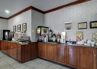 Quality Near Starved Rock State Park 4* Peru