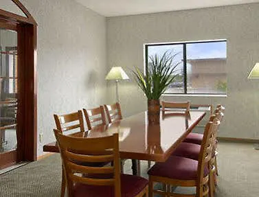 Quality Near Starved Rock State Park 4* Peru